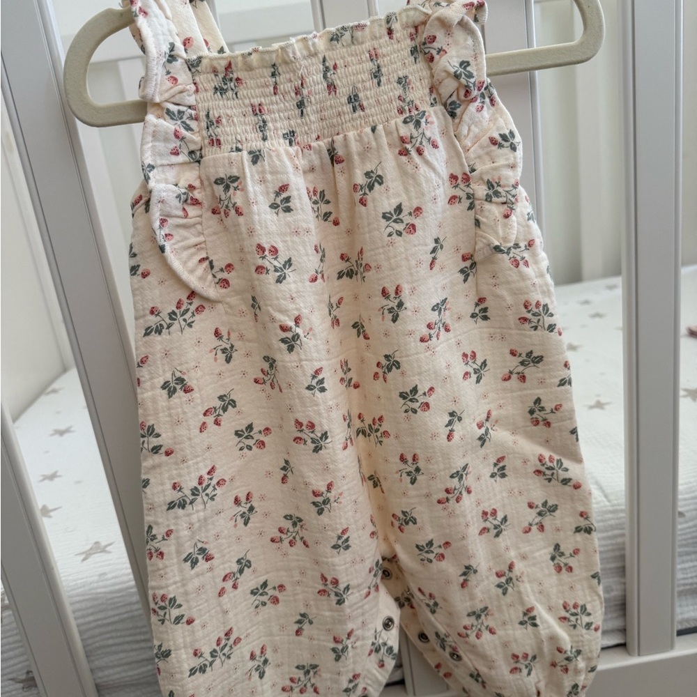 Quincy Mae Nova Romper in the Strawberries print - Picture 3 of 5
